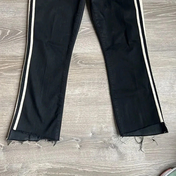 MOTHER THE INSIDER CROP STEP FRAY' STRIPE OUTSEAM JEANS - Picture 8 of 16
